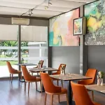 Novotel 4*