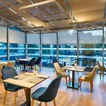 Novotel Hotel 4*