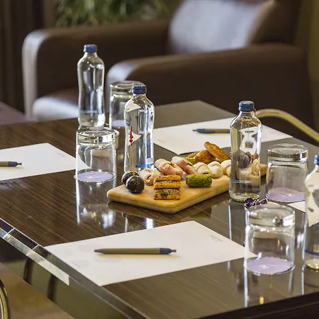 Отель Novotel