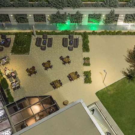 Novotel 4*